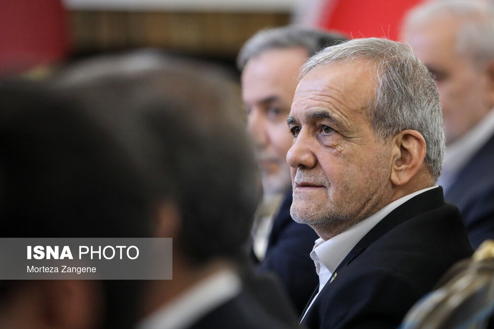 استقبال رسمی از امیر قطر