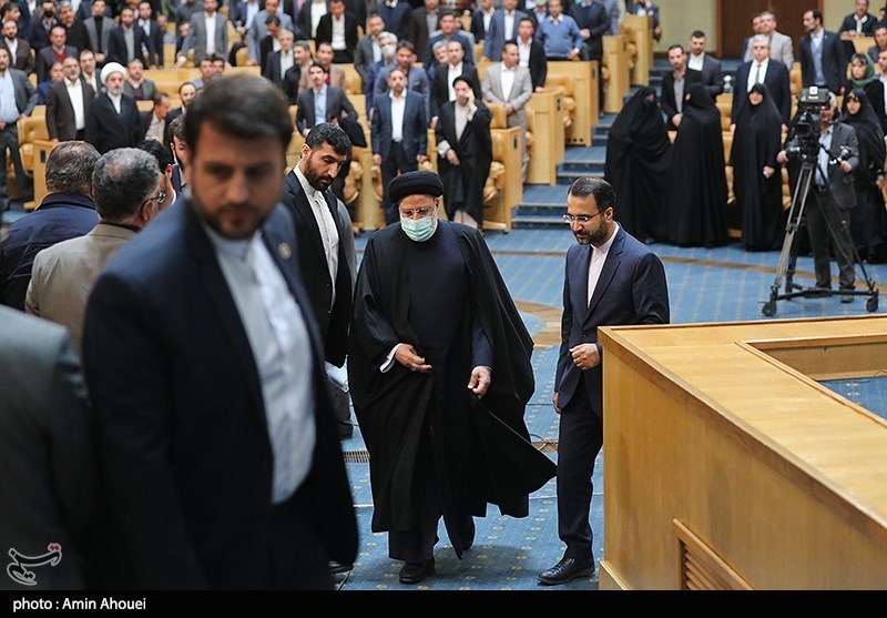 حضور قالیباف همایش ملی مسئولیت اجرای قانون اساسی