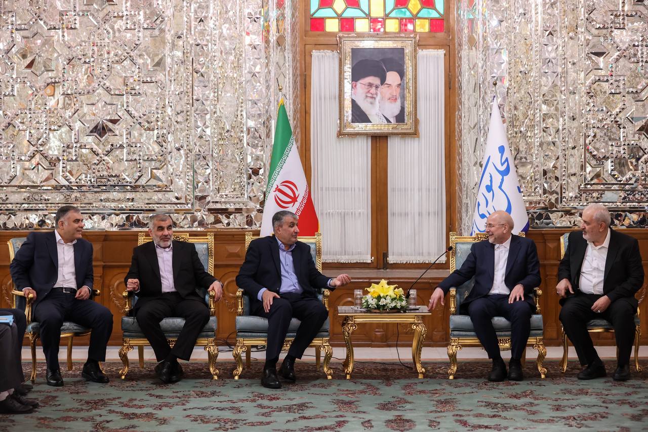 دیدارهای نوروزی جمعی از مسئولان نظام با قالیباف