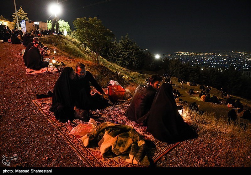 احیای شب بیست ویکم رمضان در کهف الشهدا