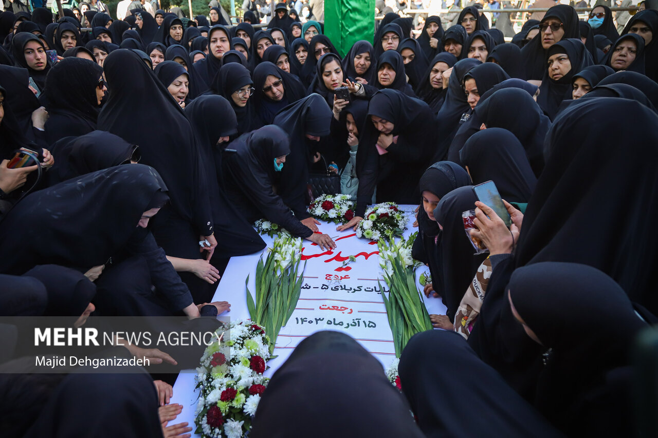 تشییع پیکر مطهر ۳۰۰ شهید گمنام دفاع مقدس در سراسر کشور