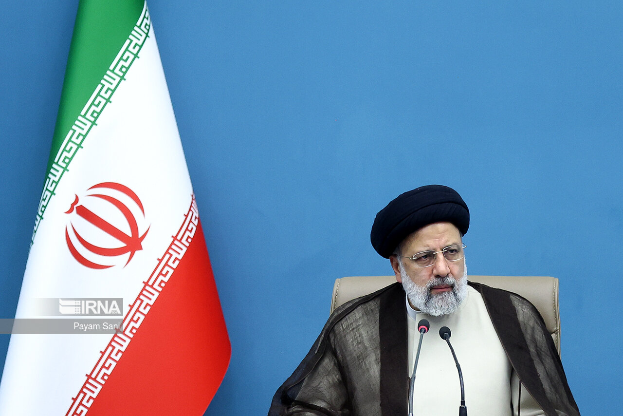 جلسه شورای عالی انقلاب فرهنگی