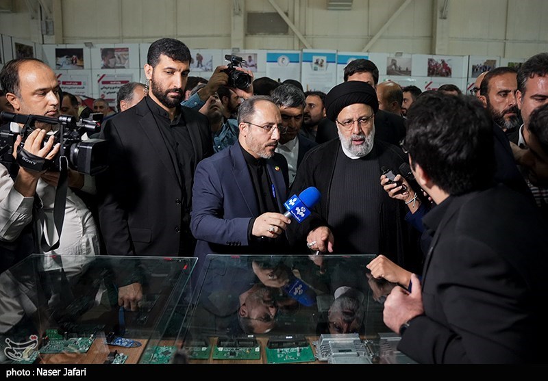 بازدید رئیس‌جمهور از نمایشگاه روایت خدمت