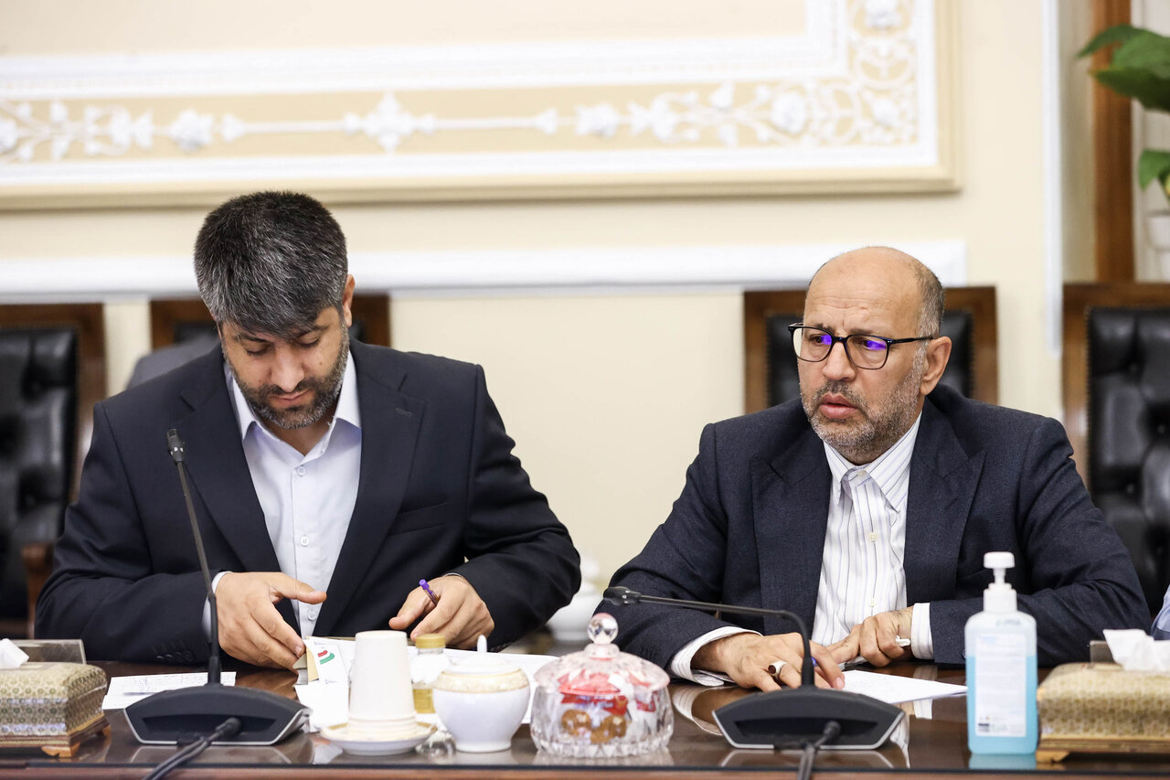 نشست بررسی برنامه هفتم پیشرفت با حضور قالیباف