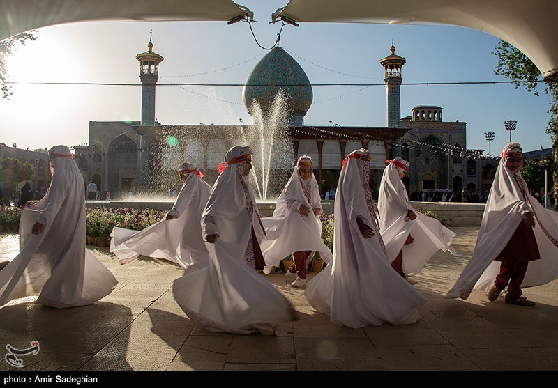 جشن روزه اولی ها در حرم مطهر حضرت شاهچراغ (ع)