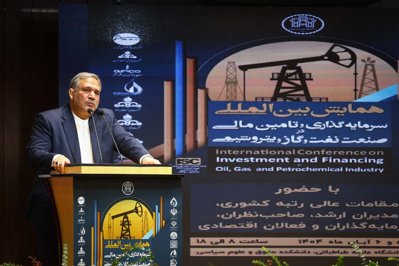 حضور قالیباف در همایش بین‌المللی صنعت نفت و گاز 