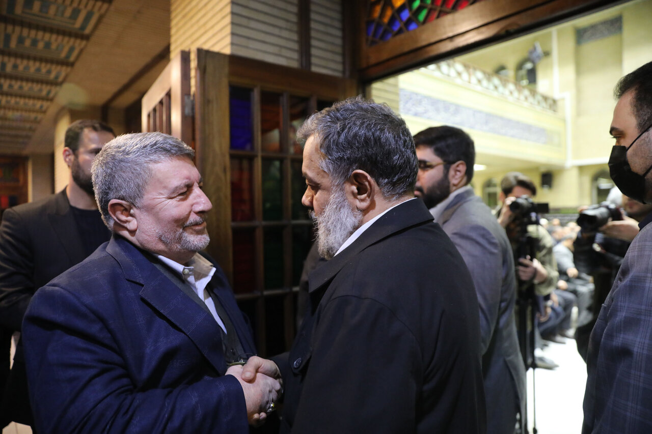 حضور قالیباف در مراسم ختم همسر و فرزندان معاون رئیس جمهور