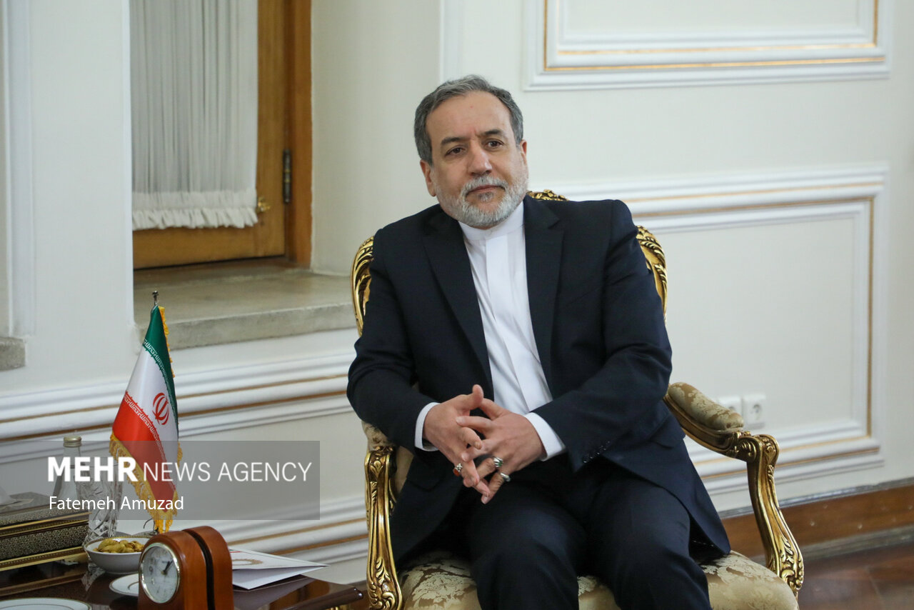 دیدار وزیر خارجه ترکمنستان با عراقچی