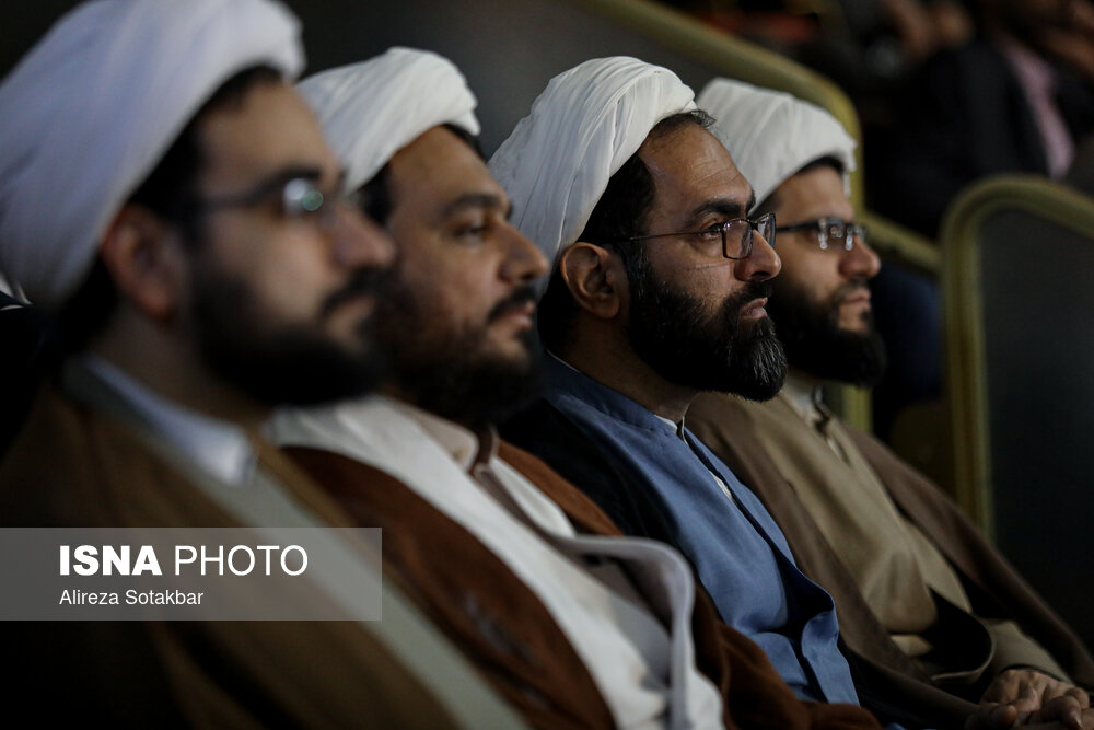 حضور آملی لاریجانی در اجلاس ملی نخبگان