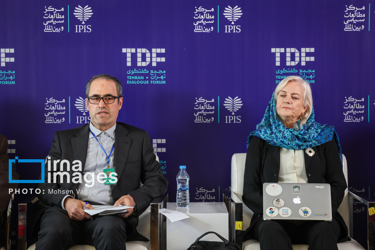 اختتامیه مجمع گفتگوی تهران با حضور قالیباف