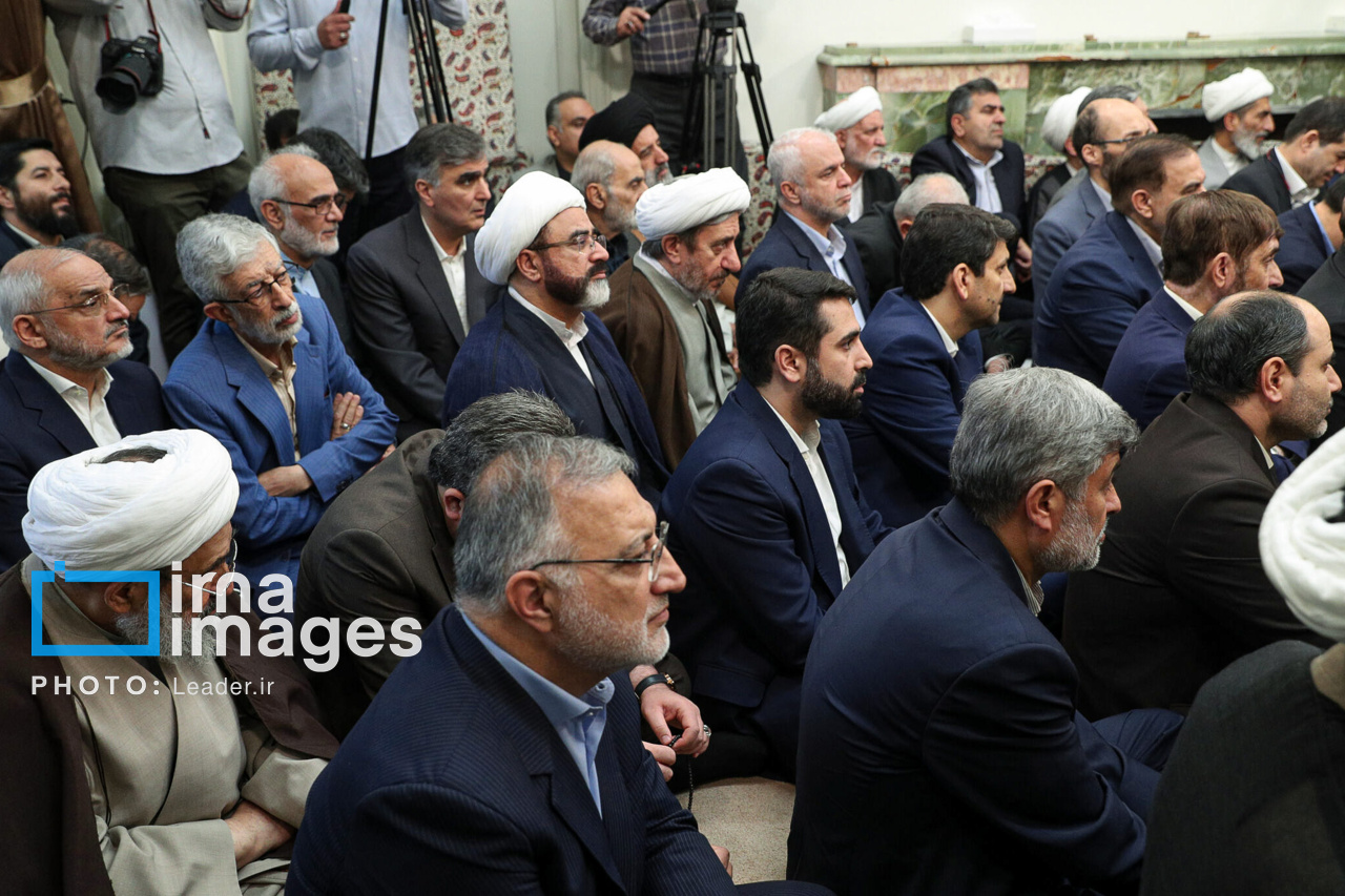 تصاویر دیدار مسئولان ارشد سه قوه با رهبر انقلاب