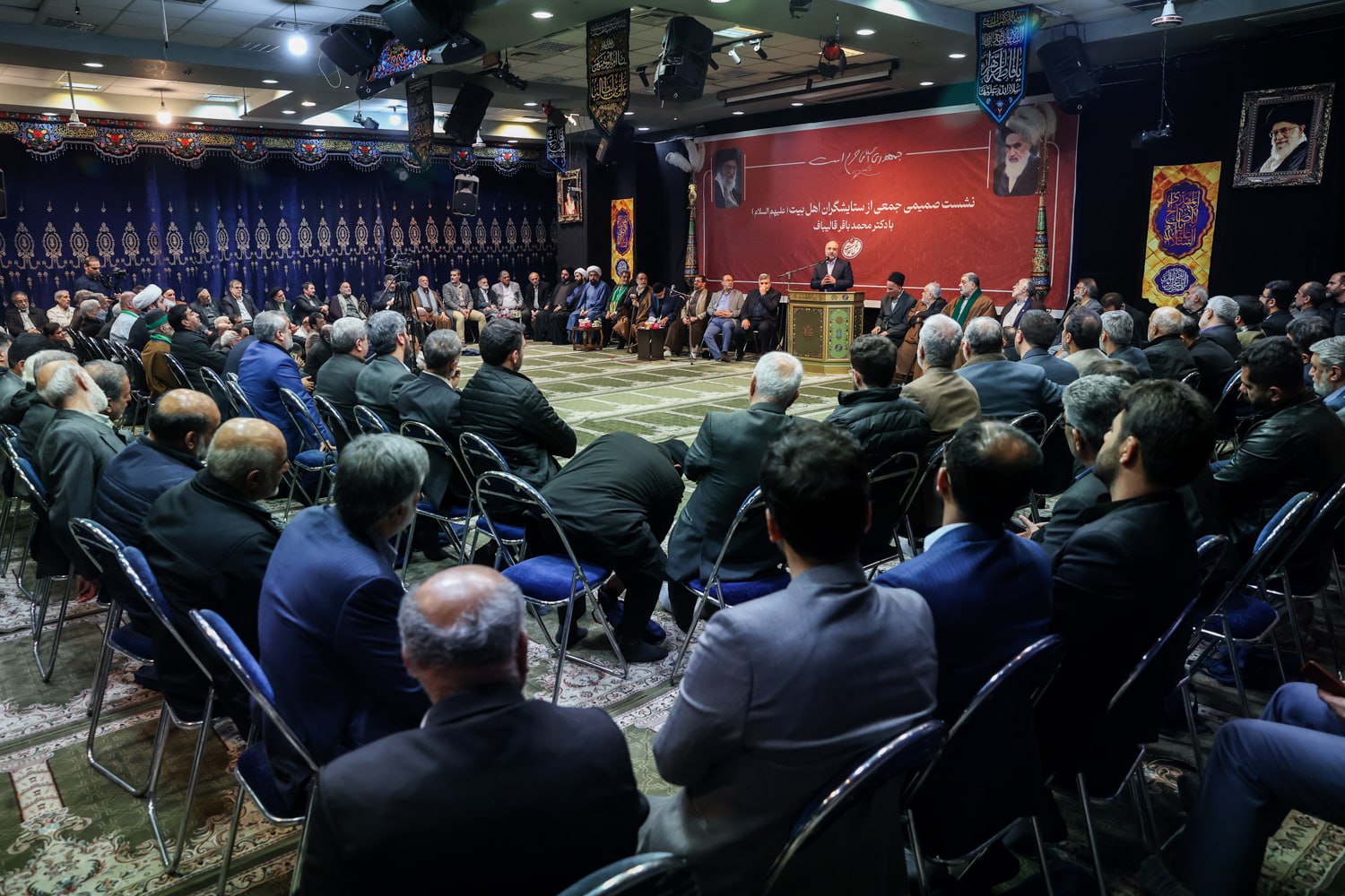 نشست صمیمی قالیباف با جمعی از مداحان اهل‌بیت (علیهم‌السلام)