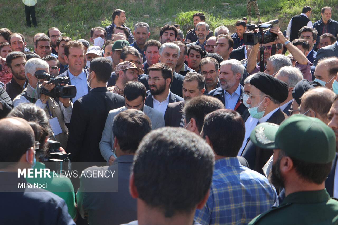 بازدید رییس‌جمهور از مجتمع مس سونگون