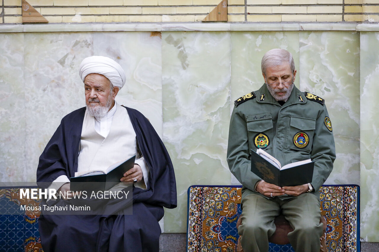 مراسم ترحیم پدر دریادار شهرام ایرانی فرمانده نداجا