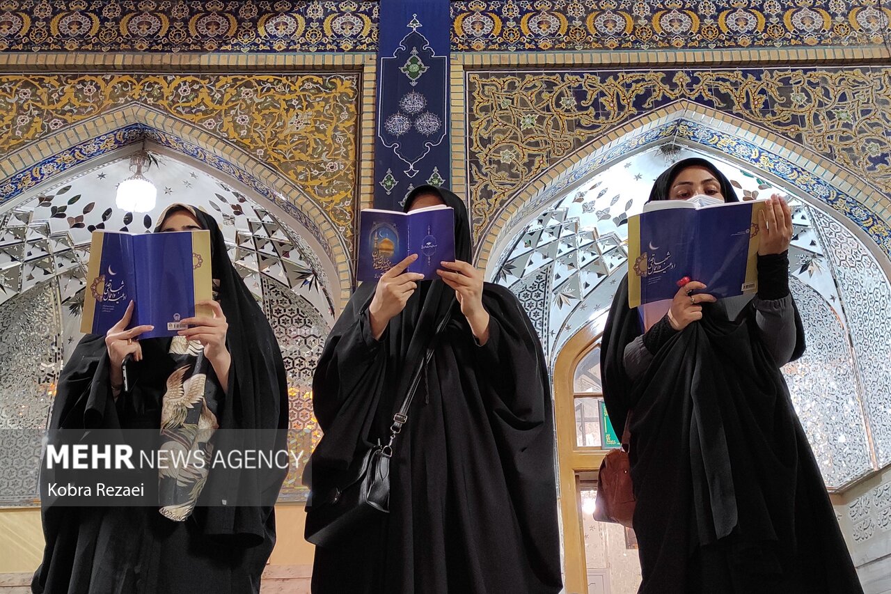 مراسم احیای شب ۲۱ رمضان در حرم رضوی