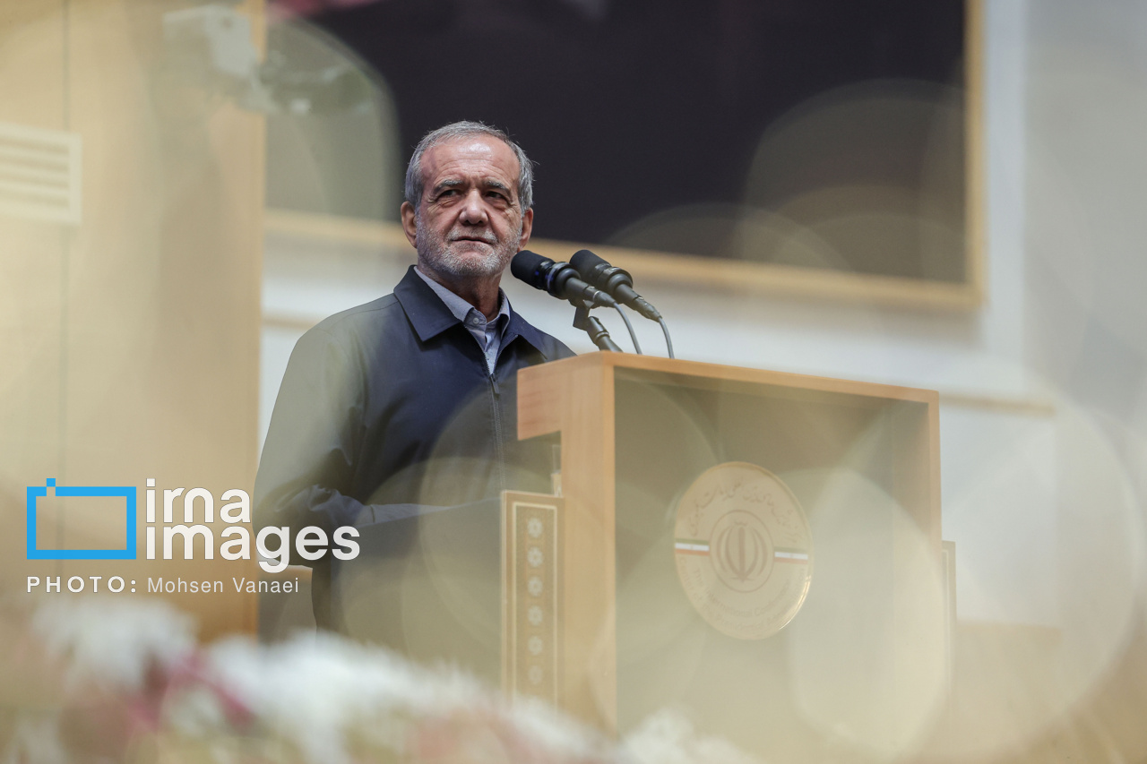 همایش «روز ملی صادرات» با حضور پزشکیان