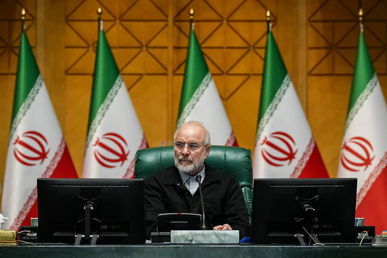 حضور امیر موسوی و عراقچی در جلسه غیرعلنی مجلس