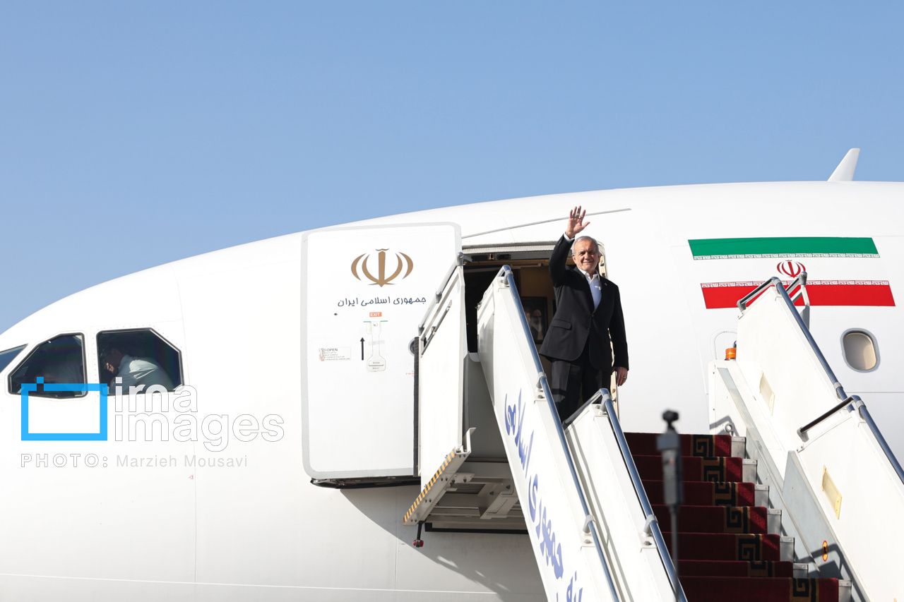 بدرقه رئیس‌جمهور به چین