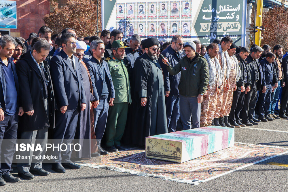 تشییع شهدای گمنام در زنجان