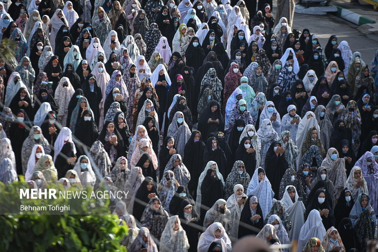 نماز عید فطر در حرم عبدالعظیم حسنی(ع)