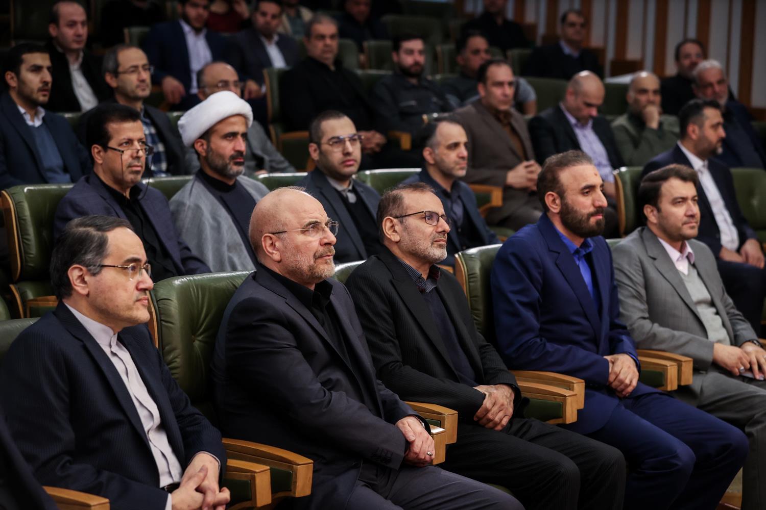 آیین تقدیر از پژوهشگران برتر مرکز پژوهش‌های مجلس با حضور قالیباف