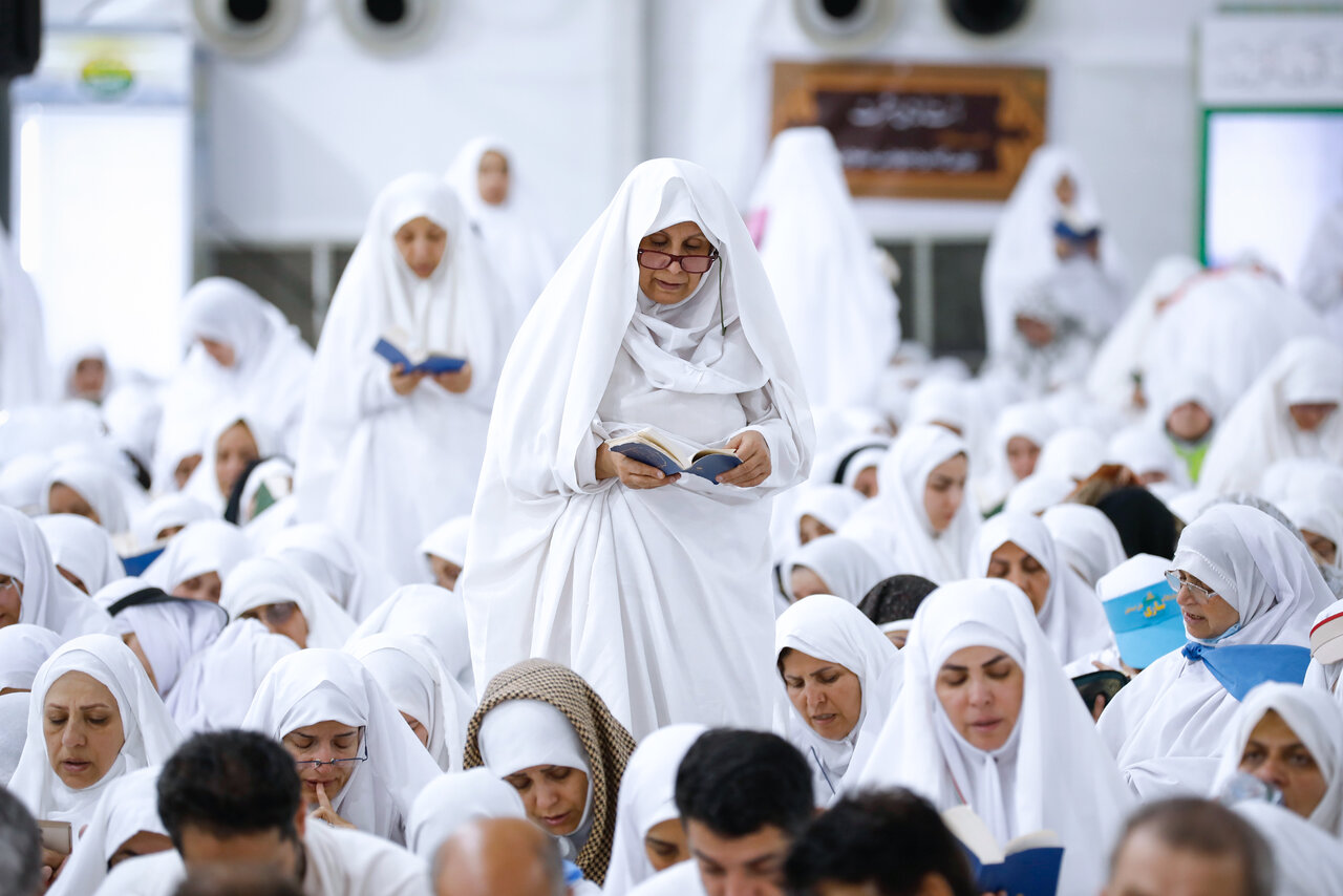 دعای عرفه در صحرای عرفات