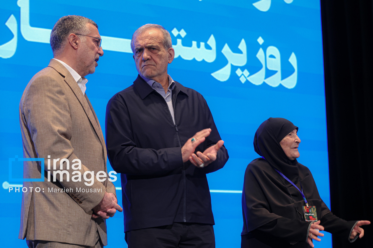 بزرگداشت مقام پرستار با حضور رئیس جمهور