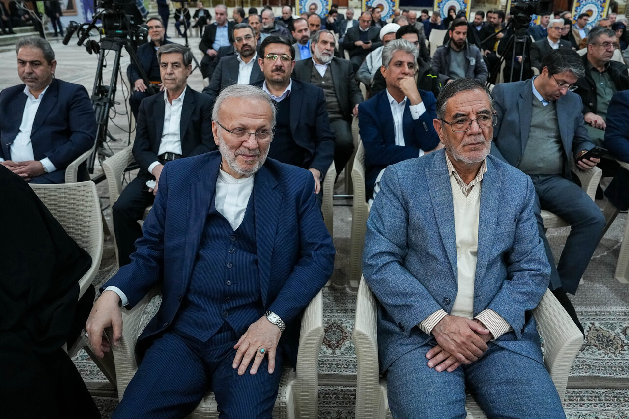 تجدید میثاق رئیس مجلس و نمایندگان با آرمان‌های امام(ره)