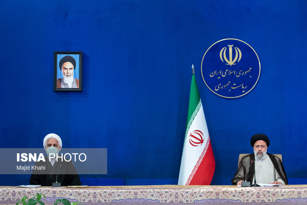 جلسه شورای عالی انقلاب فرهنگی 