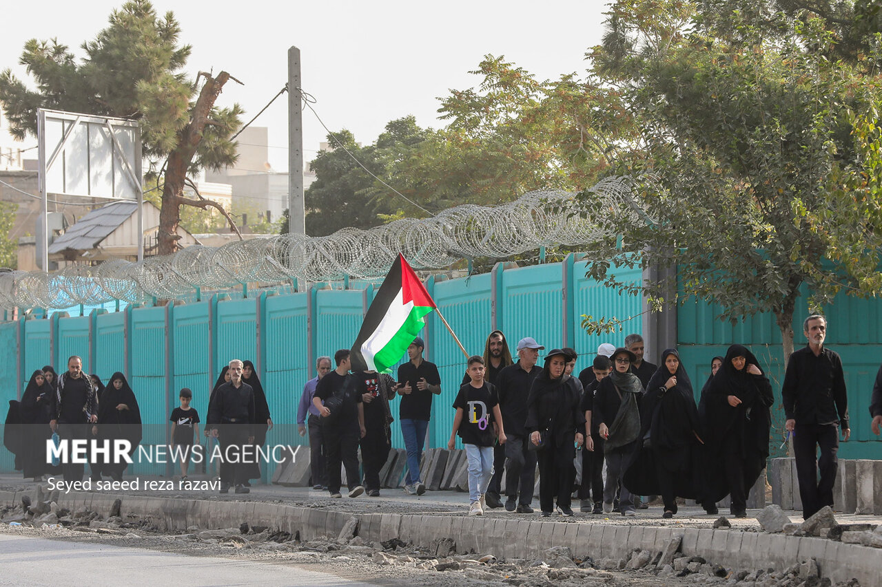  مراسم پیاده‌روی جاماندگان اربعین