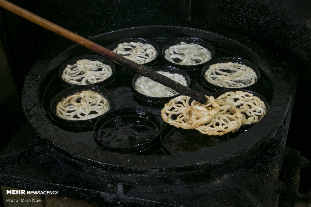 زولبیا و بامیه