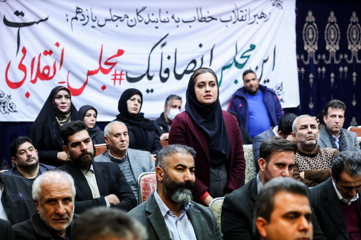 جلسۀ گفت‌وگوی صمیمی قالیباف با جمعی از نمایندگان اقوام مقیم تهران