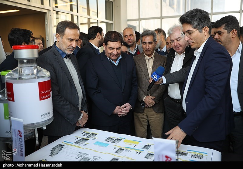 بازدید مخبر از پژوشگاه ملی مهندسی ژنتیک