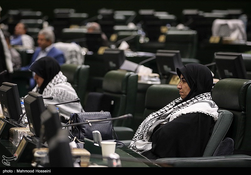 نشست فراکسیون انقلاب با حضور وزیر خارجه در خصوص آخرین تحولات فلسطین