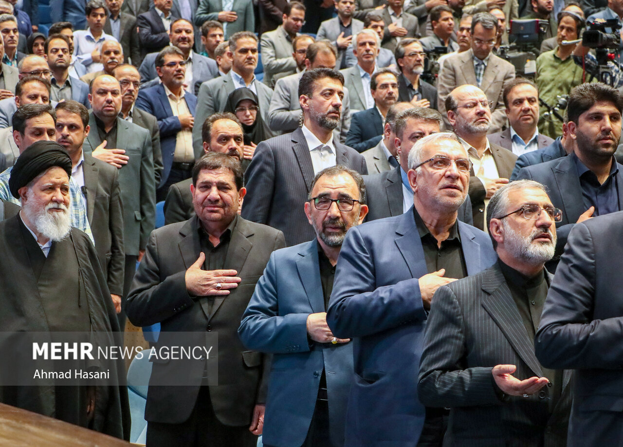 سفر یک روزه سرپرست ریاست جمهوری به مشهد مقدس