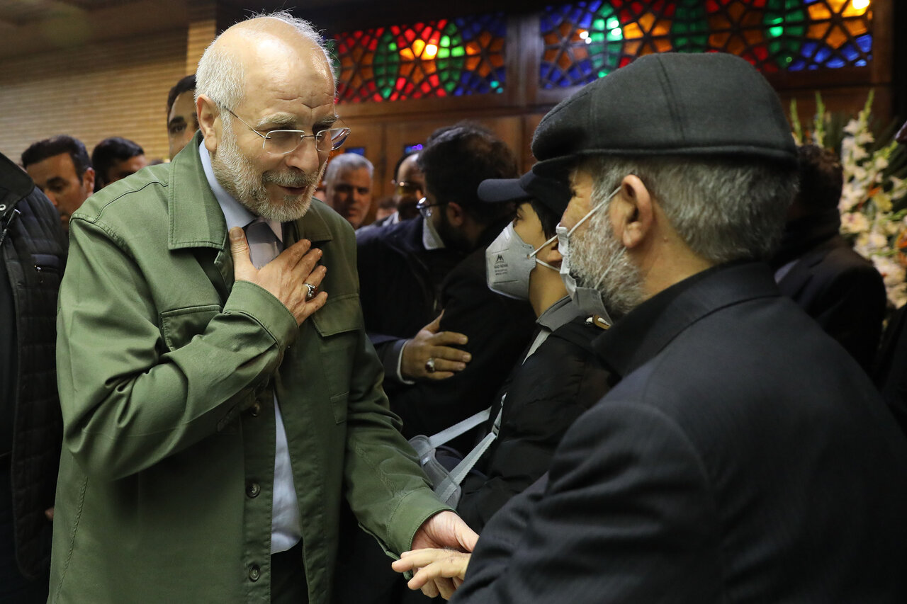 حضور قالیباف در مراسم ختم همسر و فرزندان معاون رئیس جمهور