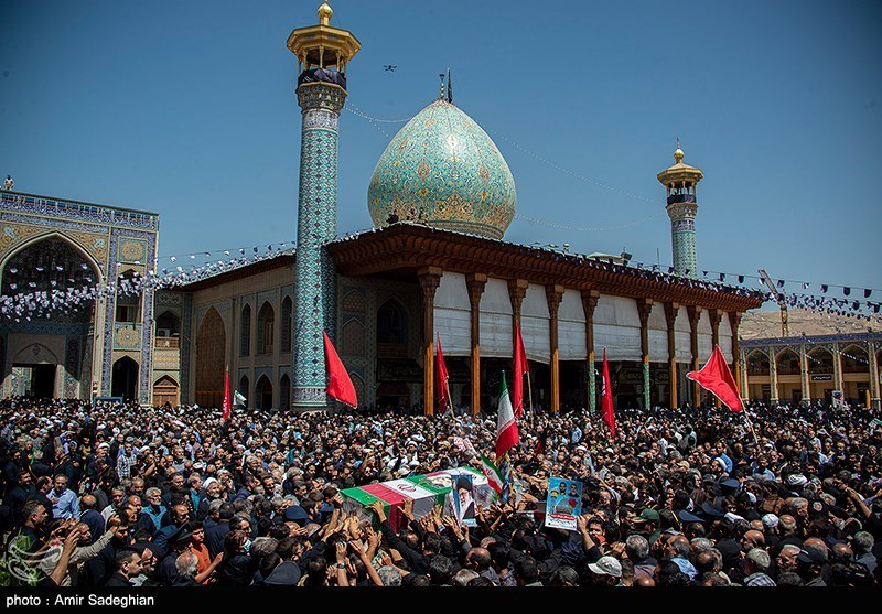  تشییع و تدفین شهدا حادثه تروریستی حرم شاهچراغ (ع)