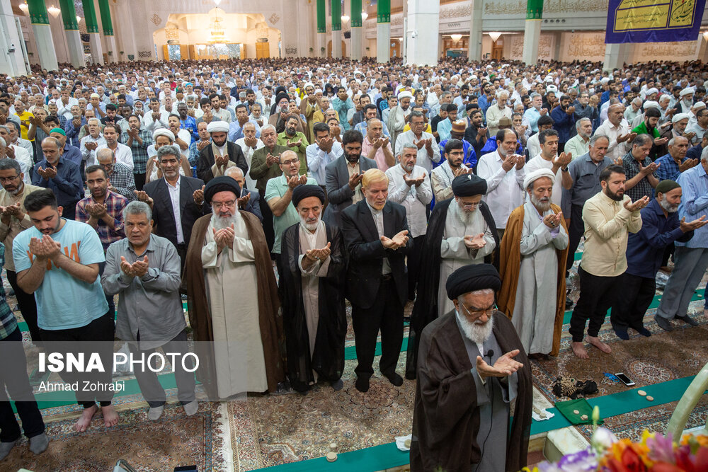 نماز عید سعید قربان در حرم حضرت فاطمه معصومه(س)