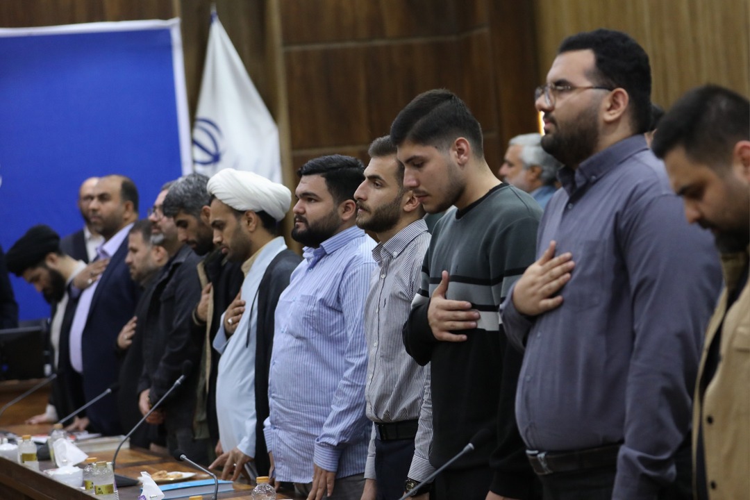 نشست صمیمانه فعالان فرهنگی و اجتماعی استان گلستان با قالیباف