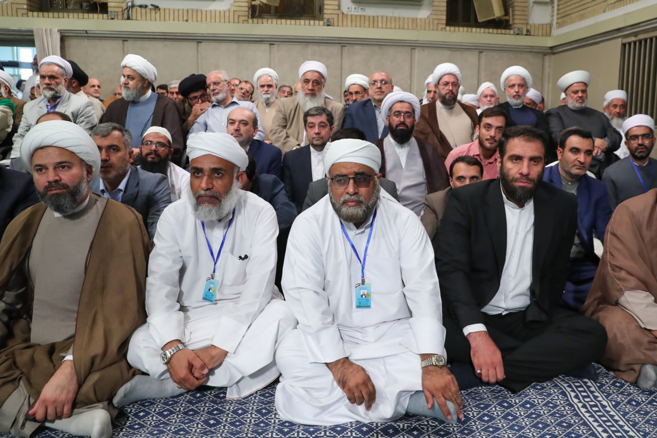 اتحاد شیعه و سنی در حسینیه امام خمینی