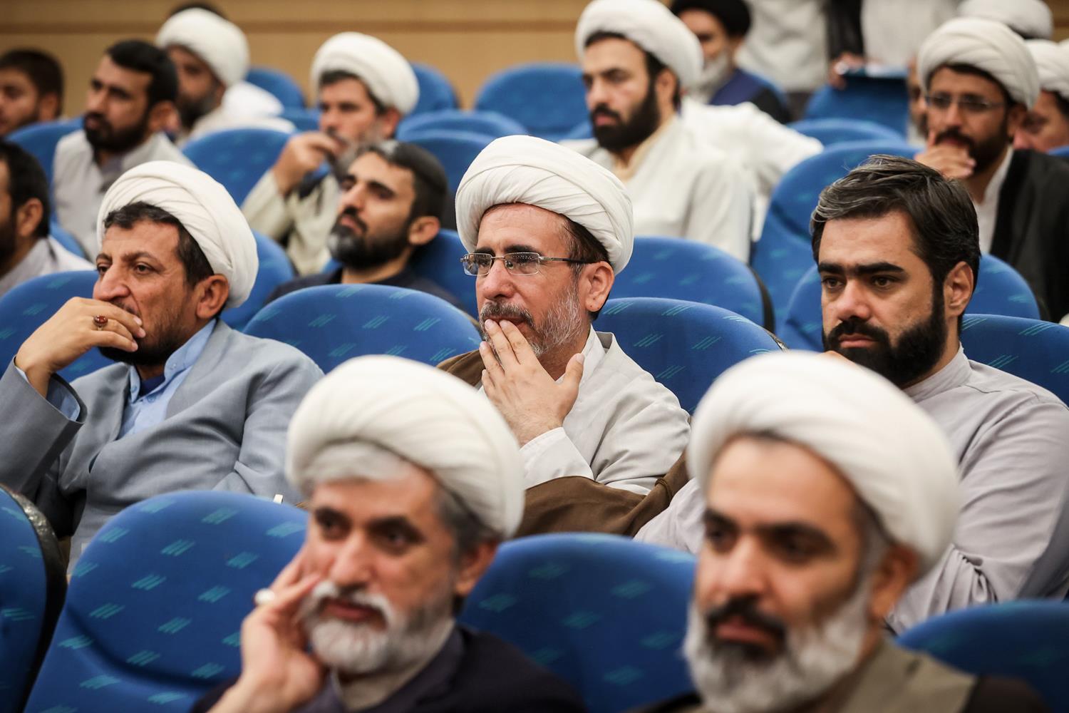  همایش بزرگ راویان مکتب حسینی(ع) در قم با حضور قالیباف