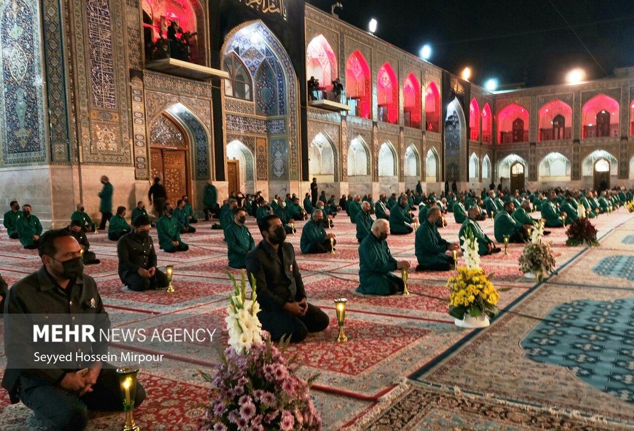 آئین سنتی خطبه خوانی شب شهادت امام رضا