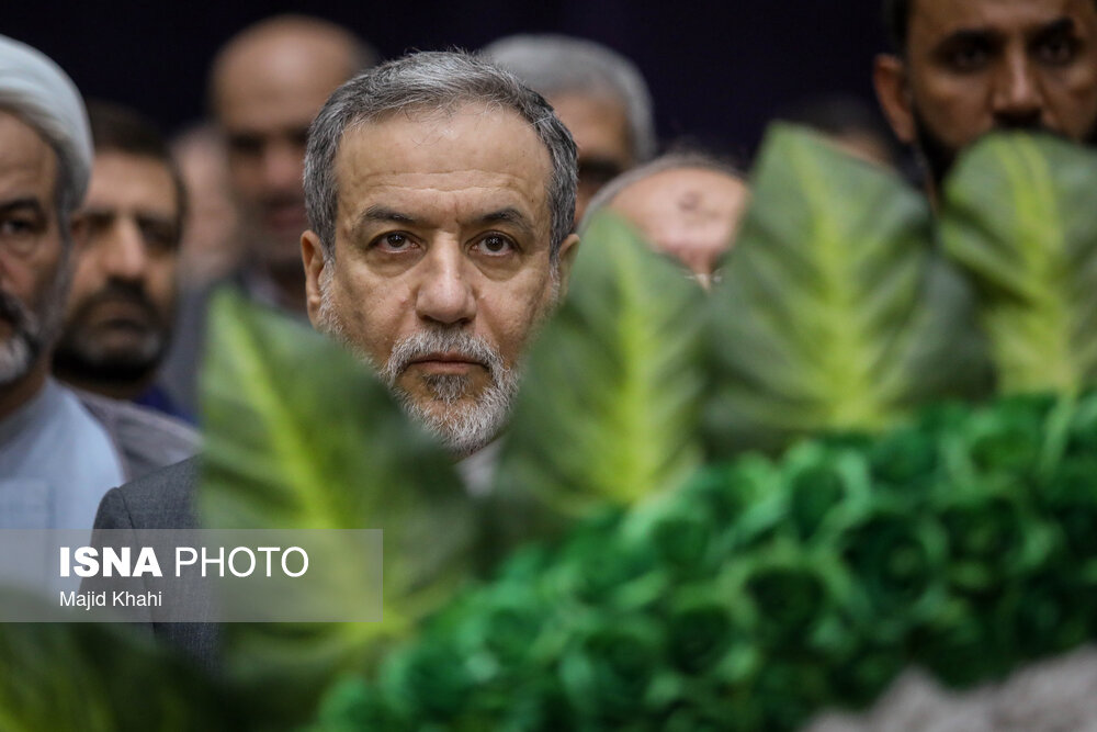 مراسم تجدید میثاق وزیر خارجه با آرمان‌های امام راحل