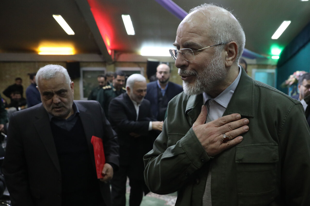 حضور قالیباف در جمع پاسداران یگان حفاظت مجلس