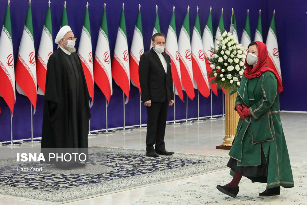 دیدار متفاوت سفرا با رییس جمهور