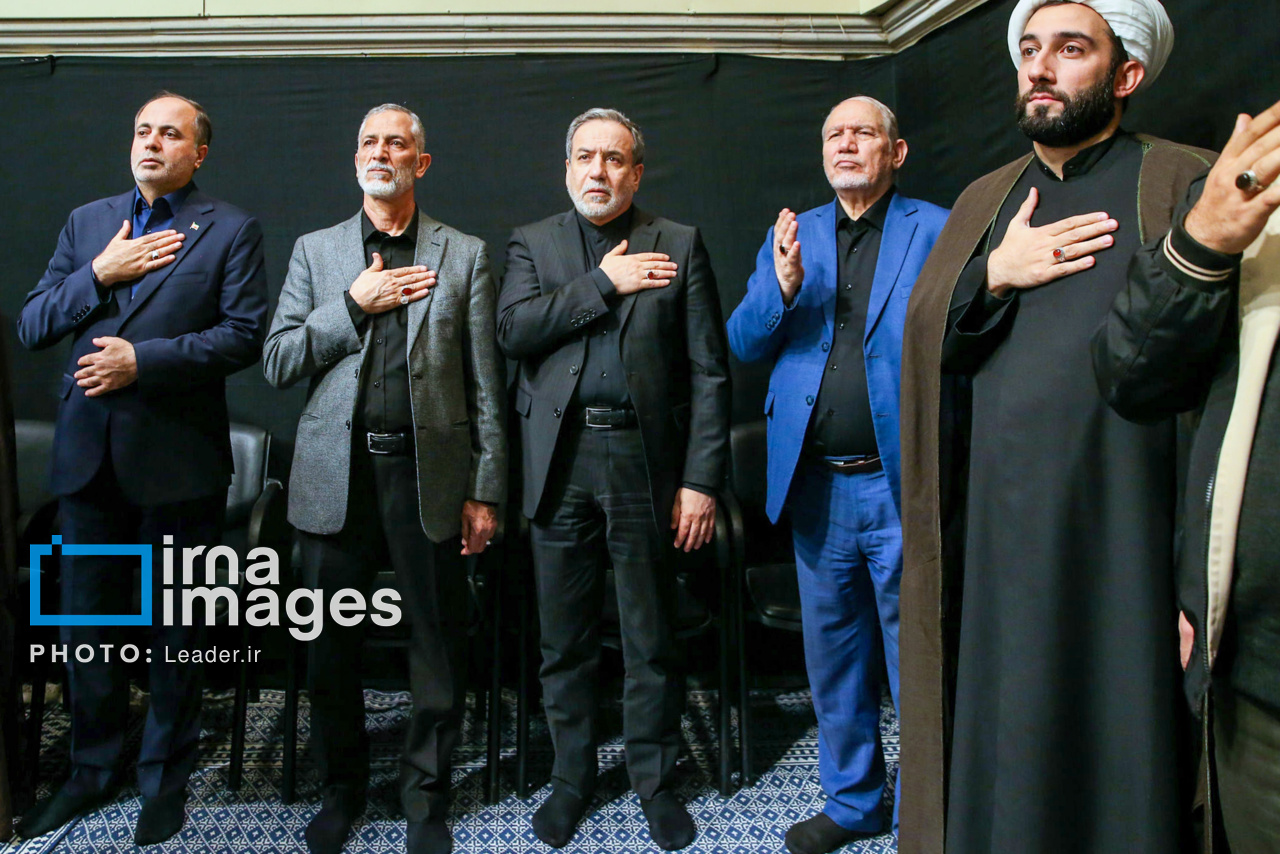 دومین شب عزاداری ایام فاطمیه با حضور رهبر انقلاب