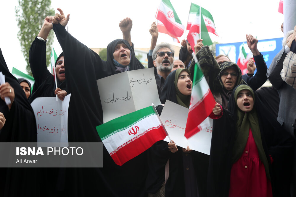 تجمع اعتراضی در محکومیت حمله آمریکا به تاسیسات هسته‌ای - اردبیل