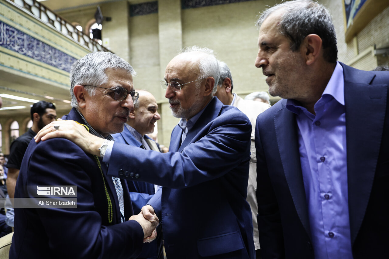 مراسم ترحیم والده «وحید حقانیان»