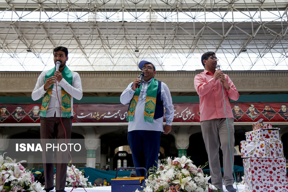 جشن تکلیف دختران در حرم مطهر بانوی
