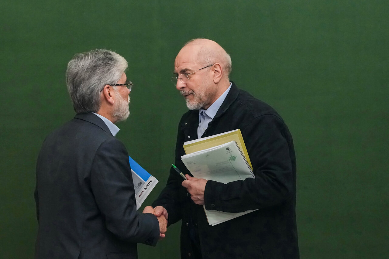 دیدار وزیر علوم و جمعی از رؤسای دانشگاه‌ها با قالیباف